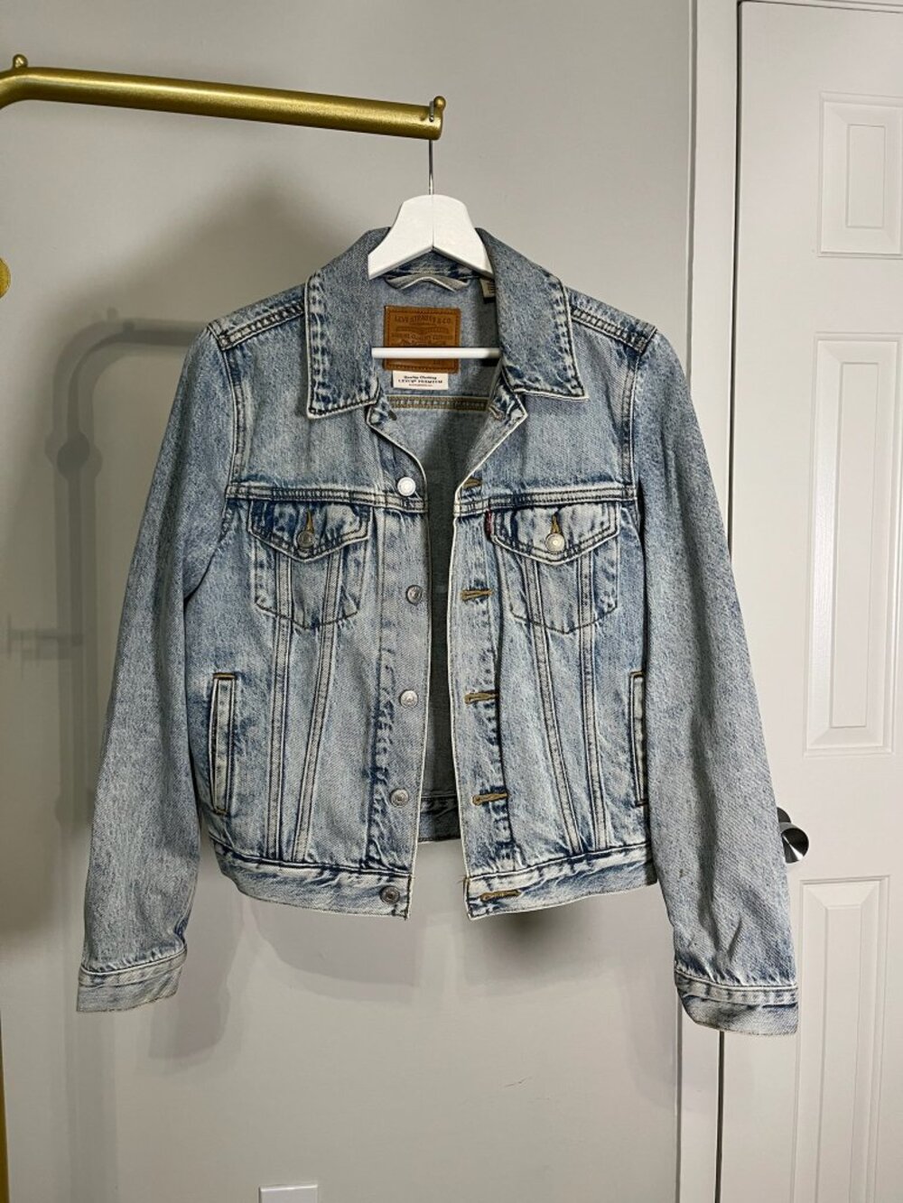 Levi's Premium Light Wash Denim Trucker Jacket